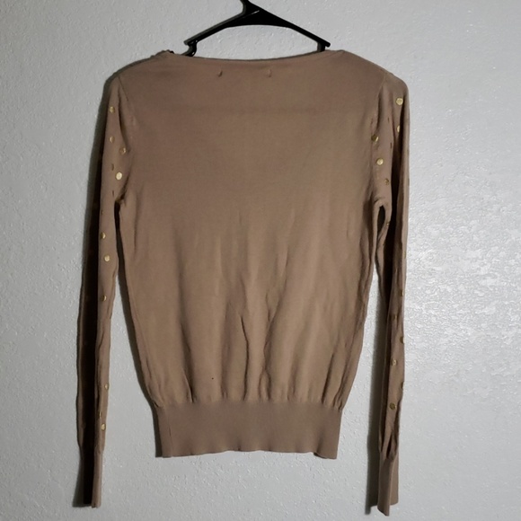 Lauren Conrad Gold dots on tan vneck small - Picture 3 of 4